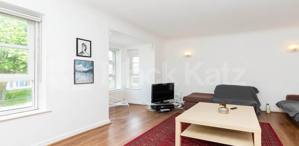 			4 Bedroom, 2 bath, 1 reception House			 Stock Orchard Crescent, Caledonian Road